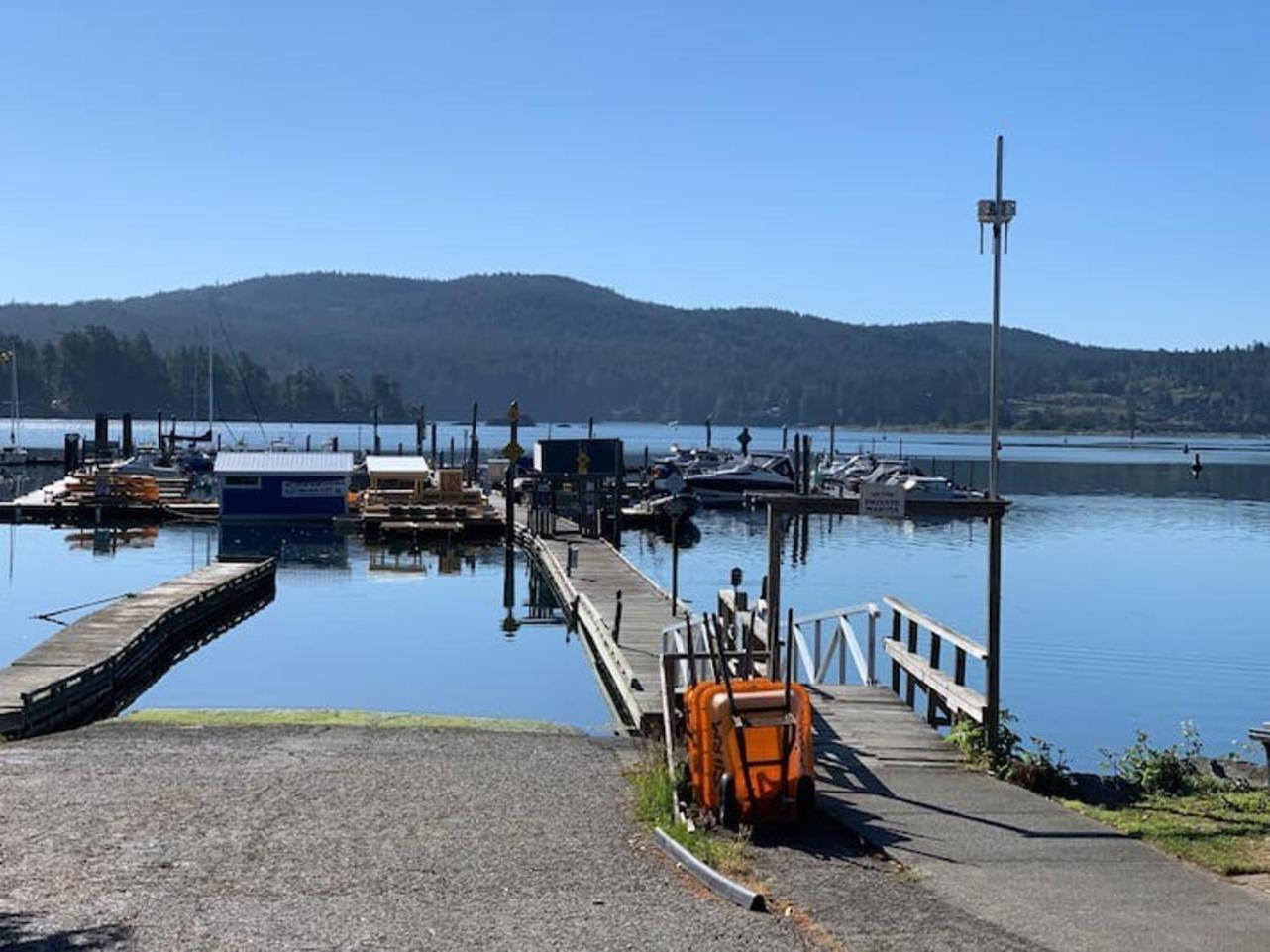 Ocean View Townhome - Sooke Harbour Marina Exterior photo